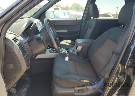 2019 Ford Escape Xlt z USA, uszkodzony, nr VIN 1FMCU93198KB39677